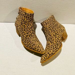Dingo Leopard Booties